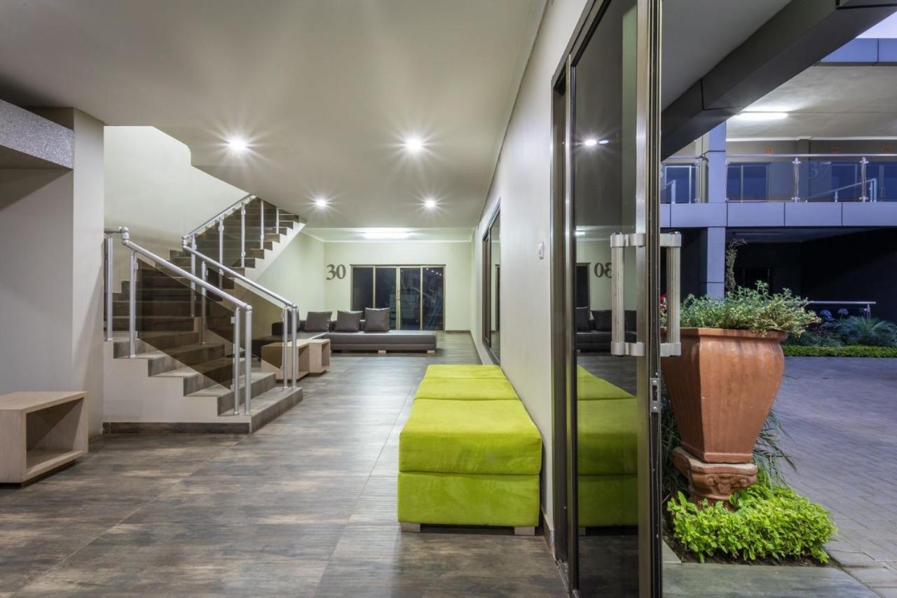 Fallsway Suites Lusaka Eksteriør bilde